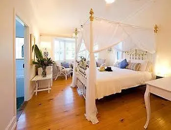 Arcadia House Otel Byron Bay 4*,